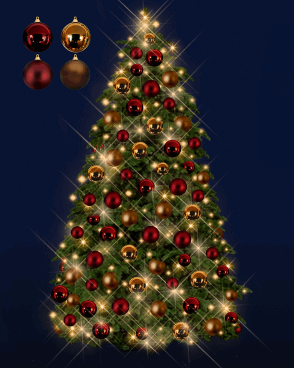Kunstigt juletræ med julekugler i farverne burgundy og mokka.