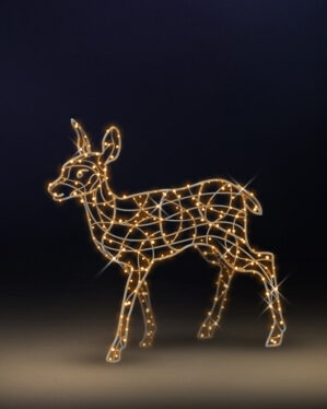 Dekorativ klassisk hjort (bror) i pulverlakeret aluminium med varm hvid LED-belysning, ideelt til professionel udendørs juleudsmykning, giver et smukt, stemningsfuldt og iøjnefaldende udtryk i byrum.