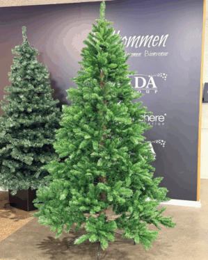 Kunstigt juletræ med grene i PVC
