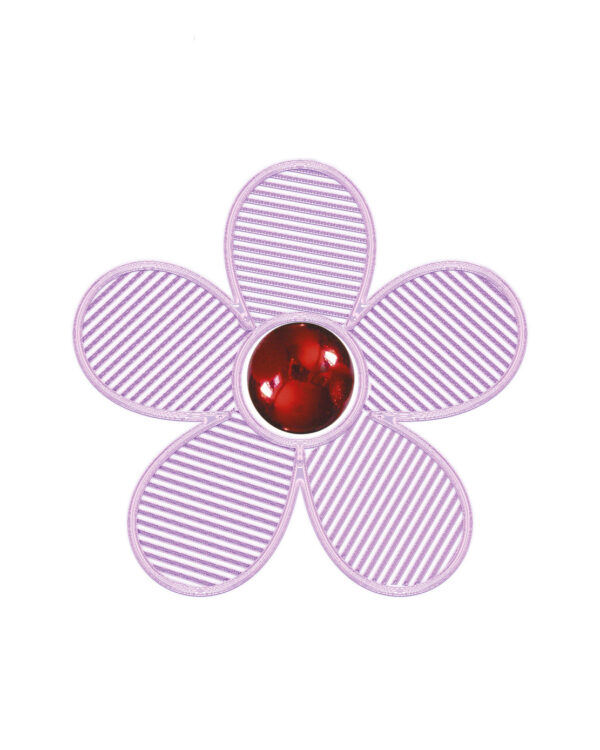 Lilla 3D-blomst i let og robust konstruktion med blank rød kugle i centrum, velegnet til professionel udsmykning af byrum, facader og dekorative installationer.