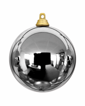 Sølvfarvet julekugle med spejlblank overflade og grøn wire. Kuglen reflekterer omgivelserne og tilføjer et elegant, moderne udtryk til juledekorationen.