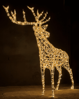Stor dekorativ LED-hjort med varm hvid belysning i aluminiumskonstruktion, velegnet til udendørs juleudsmykning ved butikker, indgange og byrum i vinter- og juletiden.