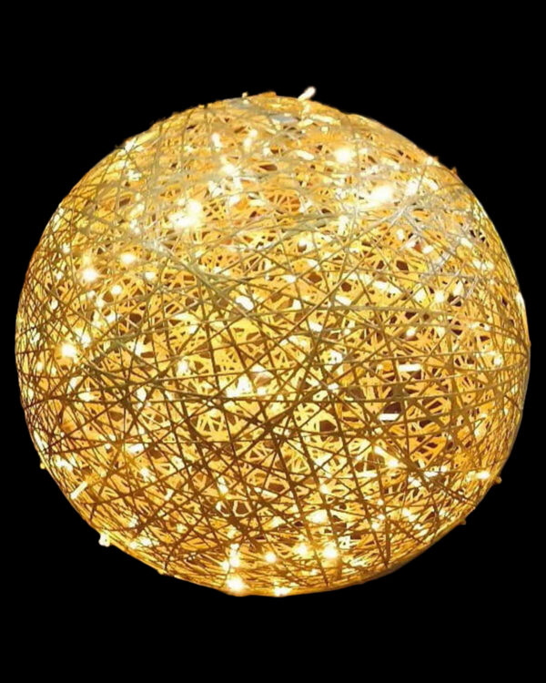 Guld glasfiberkugle med varm hvid JadaLight PRO lyskæde.