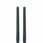Uyuni LED taper candle, Pine green, smooth, 2-pack, 2,3x25 cm Grøn, Pine Green